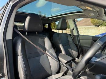 NISSAN QASHQAI 1.6 dCi Tekna SUV 5dr Diesel XTRON 2WD Euro 5 (s/s) (130 ps)