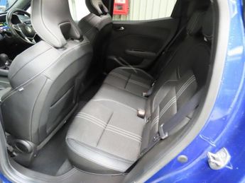 RENAULT CLIO 1.6 E-TECH E-Tech engineered Hatchback 5dr Petrol Hybrid Auto Eu