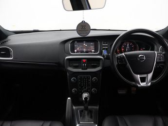 VOLVO V40 1.5 T2 R-Design Edition Hatchback 5dr Petrol Auto Euro 6 (s/s) (