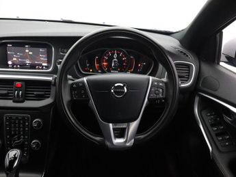 VOLVO V40 1.5 T2 R-Design Edition Hatchback 5dr Petrol Auto Euro 6 (s/s) (