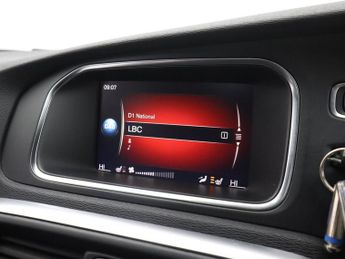 VOLVO V40 1.5 T2 R-Design Edition Hatchback 5dr Petrol Auto Euro 6 (s/s) (