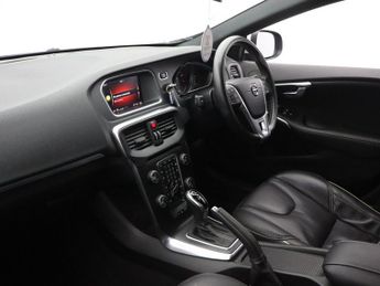 VOLVO V40 1.5 T2 R-Design Edition Hatchback 5dr Petrol Auto Euro 6 (s/s) (