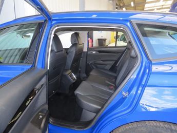 SKODA ENYAQ IV iV 62kWh 60 SUV 5dr Electric Auto (DC120kW) (179 ps)