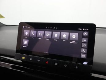 MG MG 4 64kWh SE Long Range Hatchback 5dr Electric Auto (203 ps)
