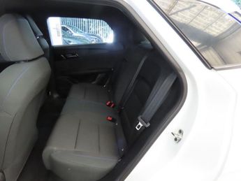 MG MG 4 64kWh SE Long Range Hatchback 5dr Electric Auto (203 ps)