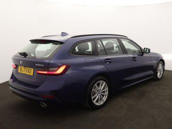 BMW 3 SERIES 2.0 330e 12kWh SE Pro Touring 5dr Petrol Plug-in Hybrid Auto Eur
