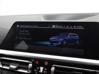 BMW 3 SERIES 2.0 330e 12kWh SE Pro Touring 5dr Petrol Plug-in Hybrid Auto Eur