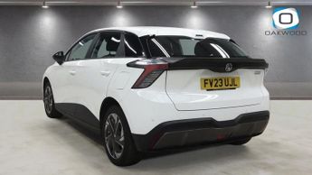 MG MG 4 64kWh SE Long Range Hatchback 5dr Electric Auto (203 ps)