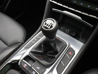 MG MG HS 1.5 T-GDI Exclusive SUV 5dr Petrol Manual Euro 6 (s/s) (162 ps)