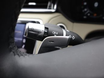 LAND ROVER RANGE ROVER VELAR 2.0 P400e 17.1kWh SE SUV 5dr Petrol Plug-in Hybrid Auto 4WD Euro