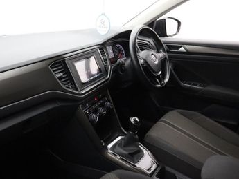 VOLKSWAGEN T-ROC 1.0 TSI SE SUV 5dr Petrol Manual Euro 6 (s/s) (115 ps)
