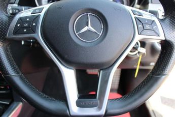 MERCEDES-BENZ E CLASS 2.1 E220 BlueTEC AMG Night Edition Saloon 4dr Diesel G-Tronic+ E