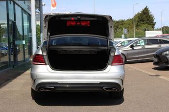 MERCEDES-BENZ E CLASS 2.1 E220 BlueTEC AMG Night Edition Saloon 4dr Diesel G-Tronic+ E