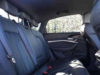 AUDI Q8 E-TRON 50 Black Edition Sportback 5dr Electric Auto quattro 95kWh (11kW