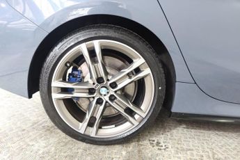 BMW 1 SERIES 2.0 M135i Auto xDrive Euro 6 (s/s) 5dr