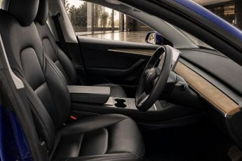 TESLA Model 3 (Dual Motor) Long Range Saloon 4dr Electric Auto 4WDE (346 ps)