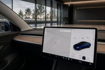 TESLA Model 3 (Dual Motor) Long Range Saloon 4dr Electric Auto 4WDE (346 ps)