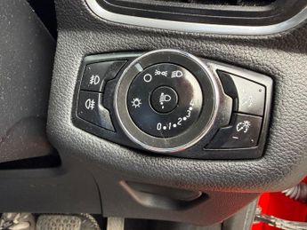 FORD B-MAX 1.6 Zetec MPV 5dr Petrol Powershift Euro 5 (105 ps) AUTOMATIC 
