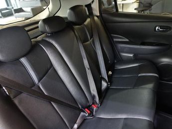 NISSAN LEAF 40kWh Tekna Hatchback 5dr Electric Auto (150 ps)
