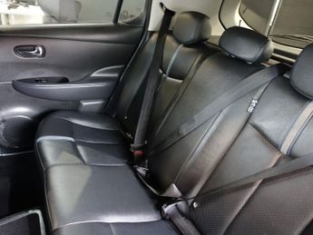 NISSAN LEAF 40kWh Tekna Hatchback 5dr Electric Auto (150 ps)