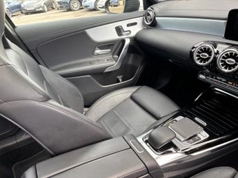 MERCEDES-BENZ A CLASS 2.0 A35 AMG (Premium Plus) Hatchback 5dr Petrol SpdS DCT 4MATIC 