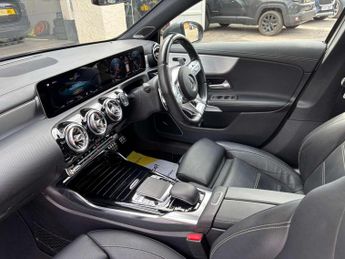 MERCEDES-BENZ A CLASS 2.0 A35 AMG (Premium Plus) Hatchback 5dr Petrol SpdS DCT 4MATIC 
