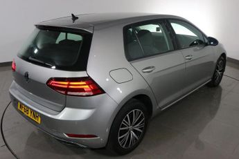 VOLKSWAGEN GOLF 1.6 TDI SE Nav Hatchback 5dr Diesel DSG Euro 6 (s/s) (115 ps)
