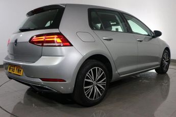 VOLKSWAGEN GOLF 1.6 TDI SE Nav Hatchback 5dr Diesel DSG Euro 6 (s/s) (115 ps)