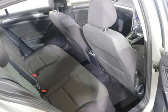 VOLKSWAGEN GOLF 1.6 TDI SE Nav Hatchback 5dr Diesel DSG Euro 6 (s/s) (115 ps)