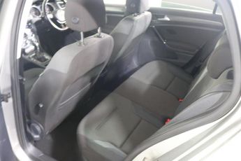 VOLKSWAGEN GOLF 1.6 TDI SE Nav Hatchback 5dr Diesel DSG Euro 6 (s/s) (115 ps)