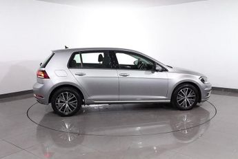 VOLKSWAGEN GOLF 1.6 TDI SE Nav Hatchback 5dr Diesel DSG Euro 6 (s/s) (115 ps)