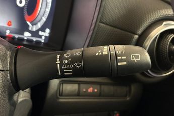 NISSAN JUKE 1.6 N-Connecta SUV 5dr Petrol Hybrid Auto Euro 6 (143 ps) Rear V