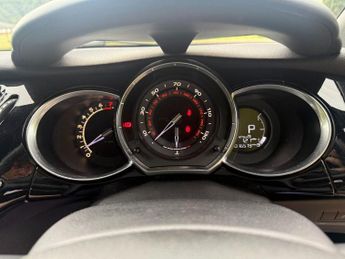 CITROEN DS3 1.6 VTi DStyle Plus Hatchback 3dr Petrol Auto Euro 5 (120 ps)