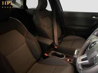 RENAULT CAPTUR 1.6 E-TECH evolution SUV 5dr Petrol Hybrid Auto Euro 6 (s/s) (14
