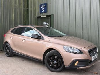 Volvo V40 Cross Country 2.0 D3 SE Hatchback 5dr Diesel Manual Euro 5 (s/s) (150 ps)