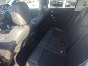 PEUGEOT 2008 1.6 BlueHDi Allure SUV 5dr Diesel Manual Euro 6 (s/s) (100 ps)