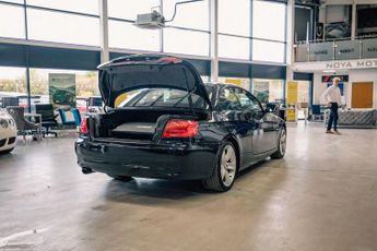 BMW 3 SERIES 2.0 320i SE Convertible 2dr Petrol Steptronic Euro 5 (170 ps)