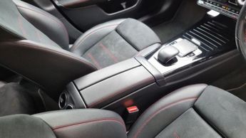 MERCEDES-BENZ A CLASS 2.0 A200d AMG Line (Premium) Hatchback 5dr Diesel 8G-DCT Euro 6 