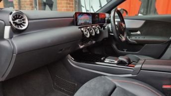 MERCEDES-BENZ A CLASS 2.0 A200d AMG Line (Premium) Hatchback 5dr Diesel 8G-DCT Euro 6 