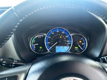 TOYOTA YARIS 1.5 VVT-h Icon Hatchback 5dr Petrol Hybrid E-CVT Euro 6 (Safety 
