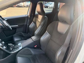 VOLVO XC60 2.4 D5 R-DESIGN NAV SUV DIESEL GEARTRONIC AWD 215 BHP