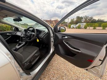 FORD FOCUS 1.6 Edge Hatchback 5dr Petrol Manual Euro 5 (105 ps)