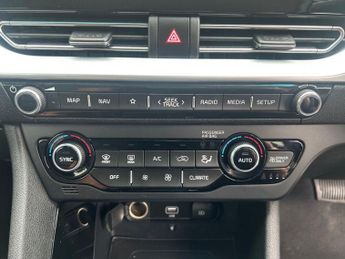 KIA NIRO 1.6 GDi 3 SUV 5dr Petrol Hybrid DCT Euro 6 (s/s) (139 bhp)