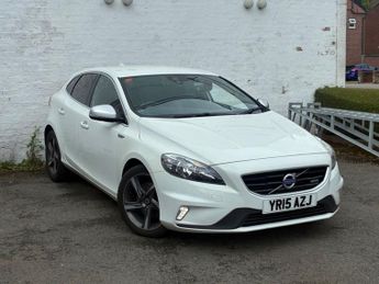 VOLVO V40 1.6 D2 R-Design Hatchback 5dr Diesel Powershift Euro 5 (s/s) (11