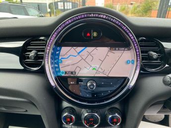MINI Electric Hatch Cooper SE 32.6kWh Level 2 Hatchback 3dr Electric Auto (184 ps)