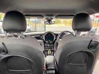 MINI Electric Hatch Cooper SE 32.6kWh Level 2 Hatchback 3dr Electric Auto (184 ps)