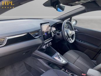RENAULT CAPTUR 1.6 E-TECH E-Tech engineered SUV 5dr Petrol Hybrid Auto Euro 6 (