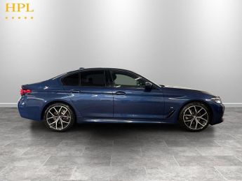 BMW 5 SERIES 2.0 520d MHT M Sport Saloon 4dr Diesel Hybrid Steptronic Euro 6 