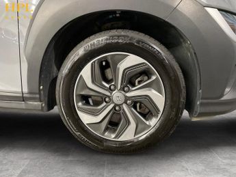 HYUNDAI KONA 1.6 h-GDi SE Connect SUV 5dr Petrol Hybrid DCT Euro 6 (s/s) (141