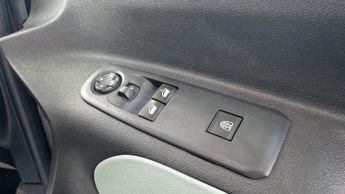 CITROEN BERLINGO 1.2 PureTech Feel XL MPV 5dr Petrol EAT Euro 6 (s/s) (130 ps).*5